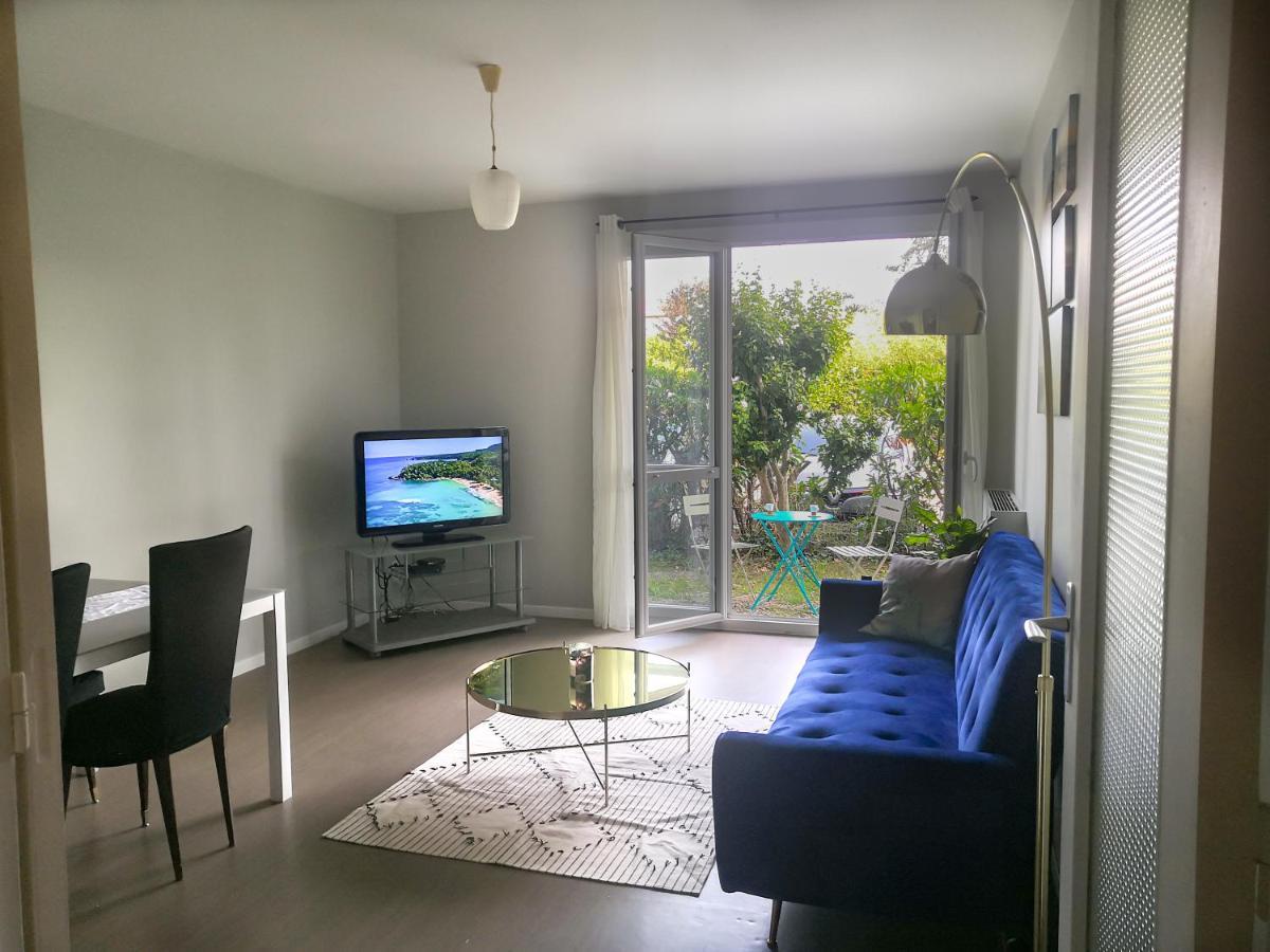 Appartement Toulouse Blagnac Aeroport Iut Parking Proche De Toutes Commodites Belle Terrasse Netflix Luaran gambar